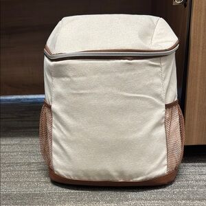 DSW Cream and Brown Storage Backpack/bag